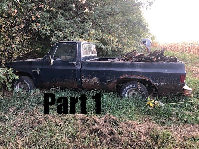 Restoring Dad's 1981 Chevy Scottsdale K10 Squarebody Truck - Part 1 - Digging It Out