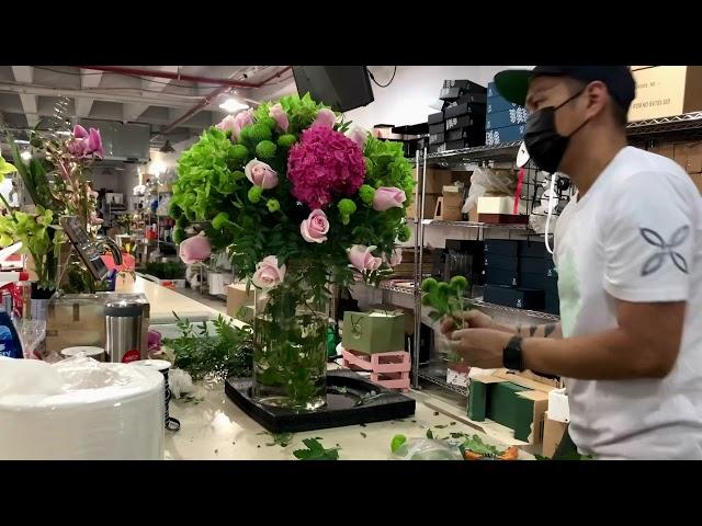 Simple flower arrangement Easy way technique #tutorial   #floraldesigner Vlog