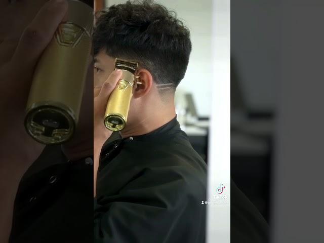 No side burns? Just get a taper fade #barbertips #taperfade #fades #howtofadehair #howtodoataper