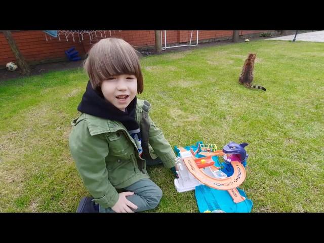 Волшебная машинка ХОТ ВИЛС трек АКУЛА HOT WHEELS track SHARKPARK Colour Shifters Sharkport Showdown