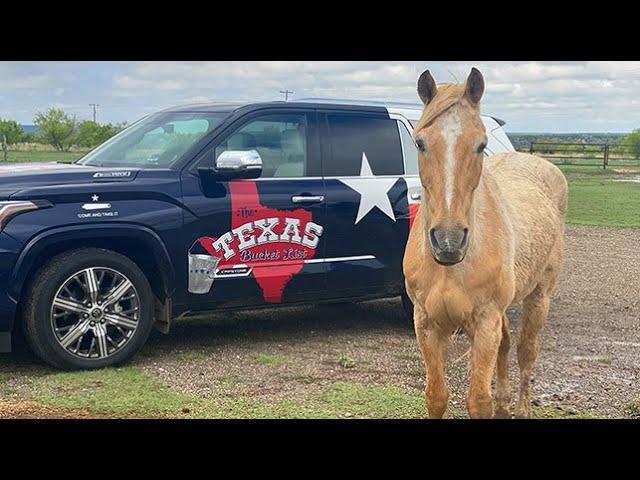 The Texas Bucket List - Cowgirls and Cowboys in the West in Amarillo