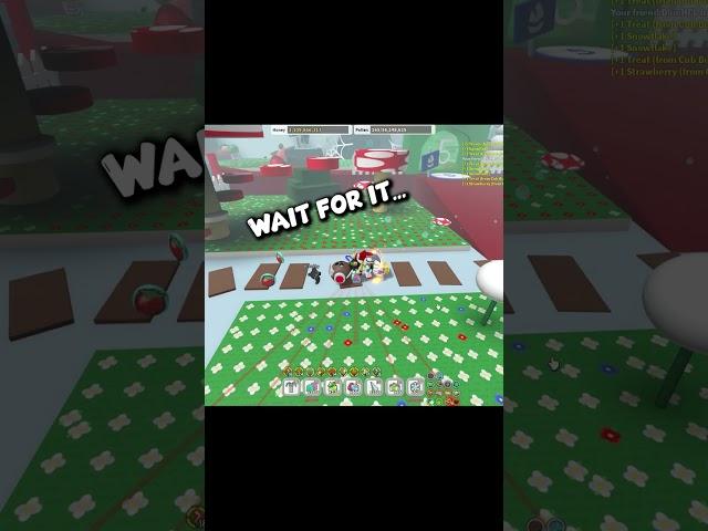 SCYTHE vs BUBBLE WAND (FIGHT) Roblox Bee Swarm Simulator #shorts #roblox #beeswarmsimulator