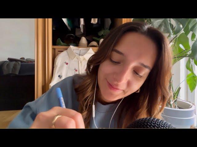 ASMR • Te preparo para una entrevista de trabajo  Tomo medidas, masaje facial, te presto ropa 