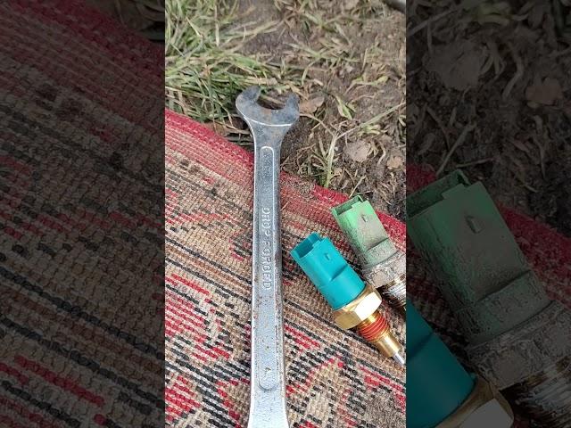 Замена датчика заднего хода. Рено Меган 2.