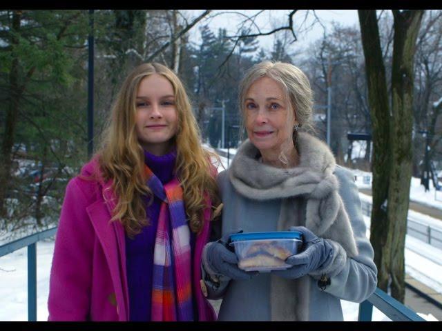 "La visita" (The Visit) - Trailer en español