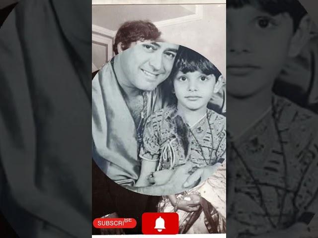 Old actor sanjeev kumar with family #bollywood #viral #enjoying #hindi #song #love #video #superhit