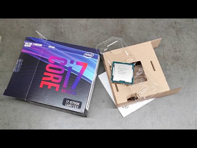 Intel Core i7-9700K (LGA1151) CPU Unboxing