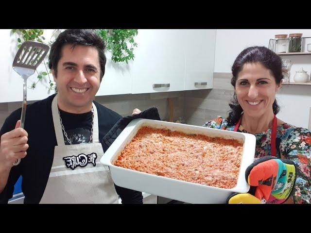 Riso al forno con pomodoro e mozzarella filante - Ricetta