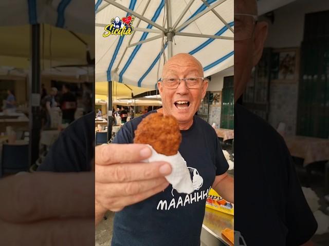 Polpette street food a Piazzetta Ballarò.