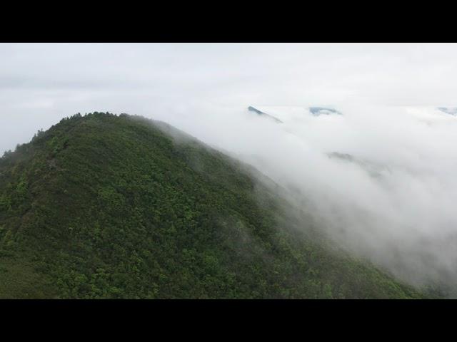 #Футаж полет над горами в тумане ◄4K•HD► #Footage flying over mountains in fog