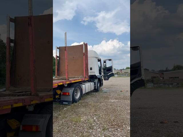 Abandoned car and truck in Germany #shorts #short #abandoned #sad #urbex #truck #trucks #car #cars