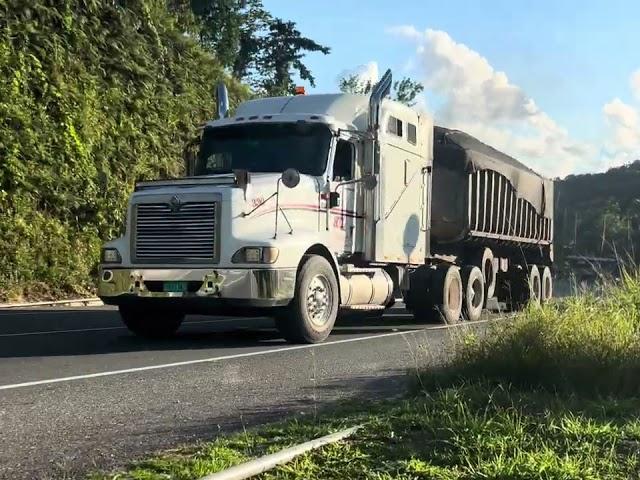 JAMAICAN TRUCKERS | IN ACTION | S1 EP1 | HEAVY HAULAGE UP HILL | LOUD JAKE BREAK