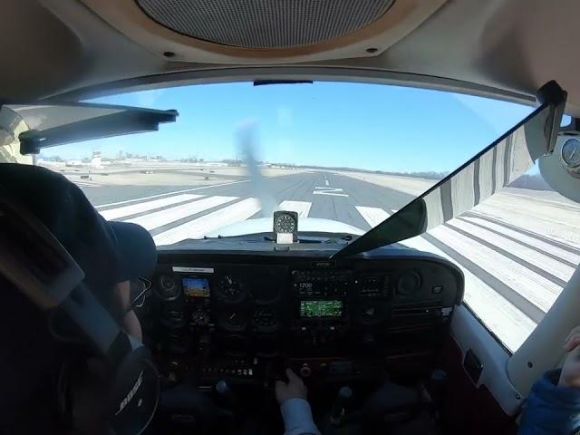 Cessna 172 Landing in 33Kt Crosswind