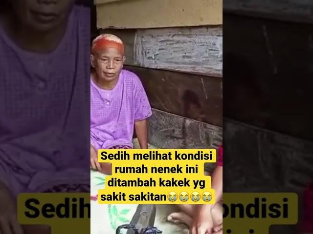 Sedih melihat kondisi rumah nenek ini,...