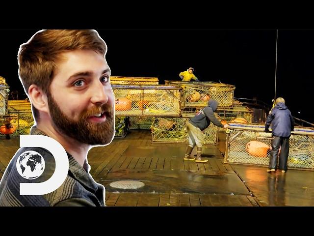 New Captain STEALS Sig Hansen's Crab Pots! | Deadliest Catch