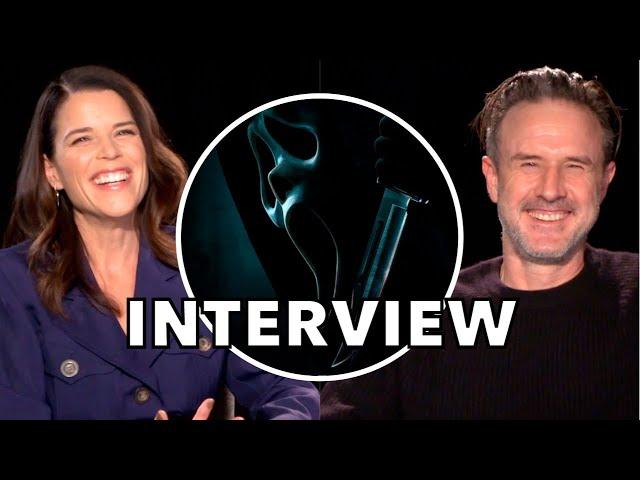 SCREAM 5 Interview | Neve Campbell & David Arquette Talk Favorite Killers and Working with Ghostface