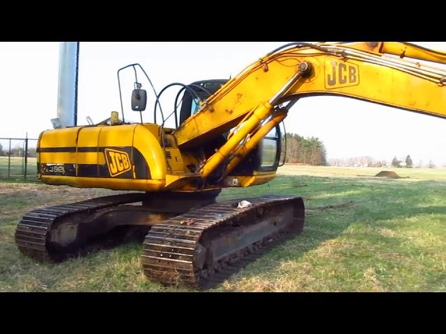 УмеренноУбитый JCB 200 + срезаю дёрн