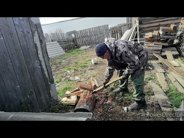 Аборигенка. К родителям. Чем папа занимался. Мусор за собой не убрали. 17.10.24