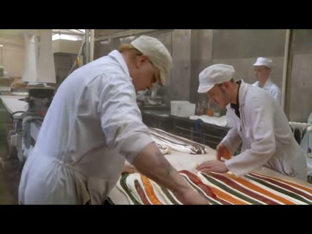 Documentary / Martin Parr - Teddy Gray's Sweet Factory / Multistory