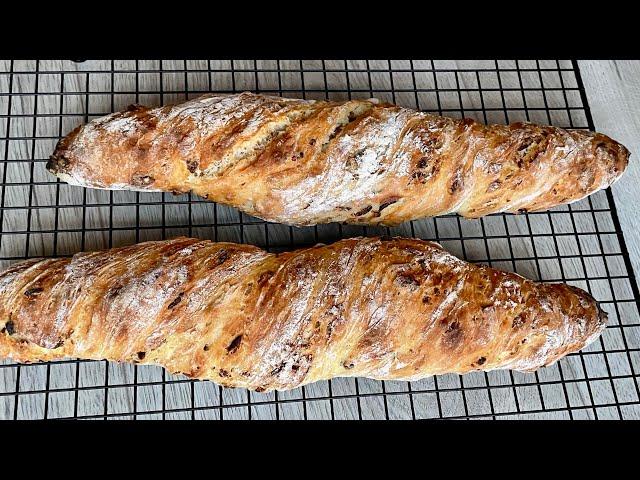 Twisted baguette with fried onions without kneading