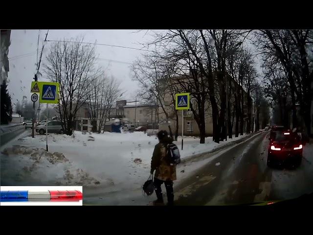 Спасая одну жизнь не нужно калечить другие, на дорогах всегда будут дети.  Пешеходы и скорая. Россия