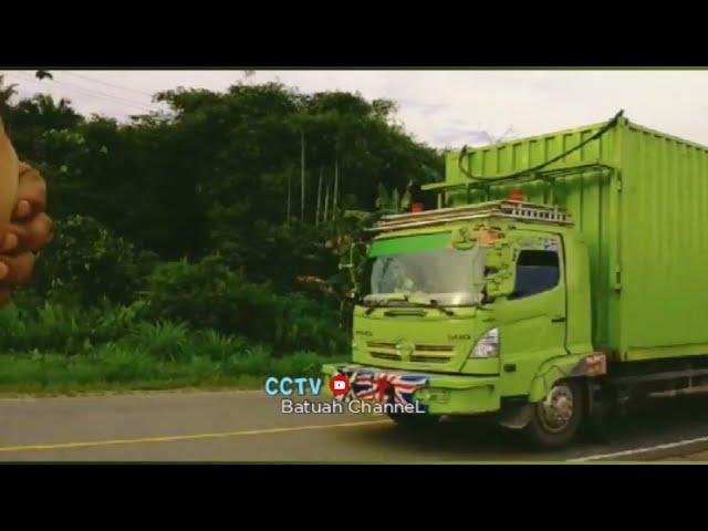 CCTV BATUAH CHANNEL - Truck lintas batuah