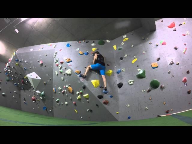 Bouldering the Blue Circuit in Burnt Oak @ the Arch North London