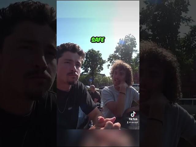 Kwebbelkop teaches me about Amsterdam! #aircool #kwebbelkop #yourubeshorts #shorts