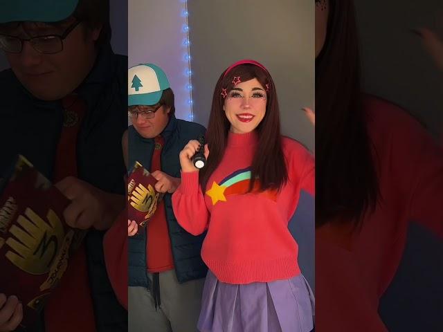 Dipper and Mabel Cosplay with my Brother #gravityfalls #mabel #dipper #mabelcosplay #cosplay