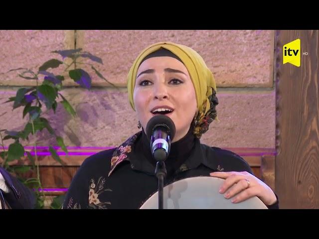 Nahidə Nur , İctimai TV. Ustad dərsi verilişində qonaq . Üşşaq , ay qaşı gözü qara qız