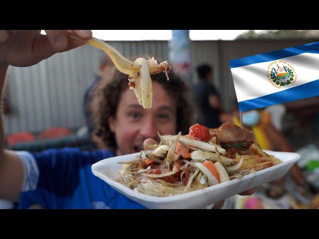 Trying STREET FOOD in El Salvador 