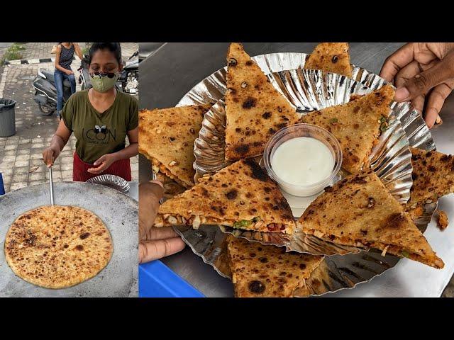 Surat Special Maharaja Paratha 200Rs का एक परांठा, वो भी Roadside Stall पर Indian Street Food