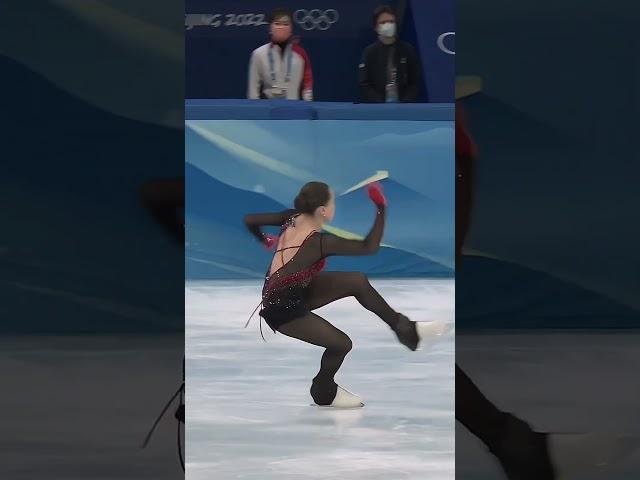 Этери поняла,что Ками падает специально #фигурноекатание #figureskating #olympics #камилавалиева