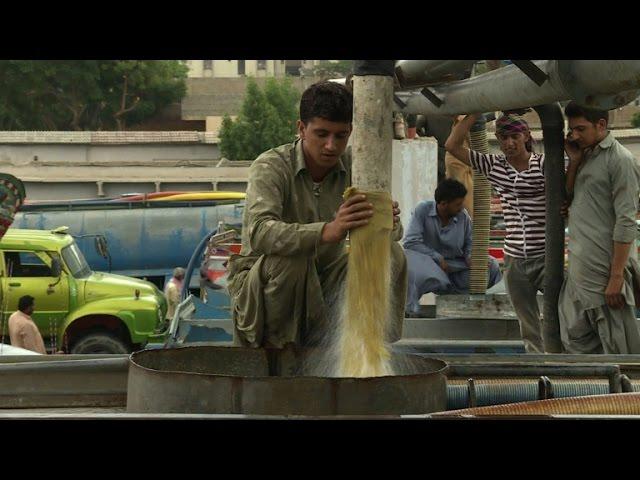 The 'water mafias' that suck Karachi dry