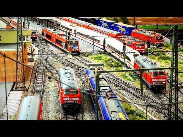 German Highspeed Train ICE Conks out an is towed by a diesel locomotive. Chaos in the station!