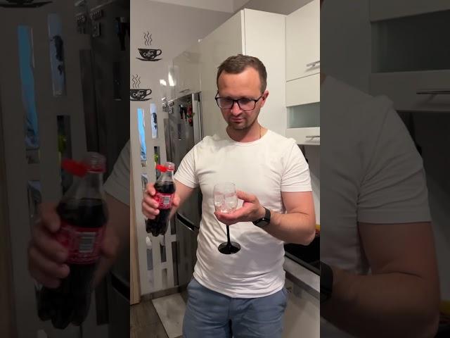 Refreshing Drink Hack: Wine with Coke?!#WineCokeFail#Drink