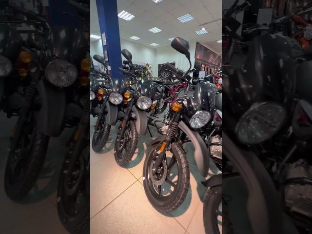 Зачем в одном месте собралось десять Bajaj Boxer? Просто это самый востребованный мот. Мотоначинка