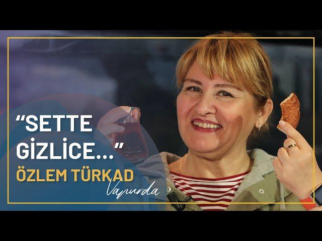 Özlem Türkad  /  Vapurda Çay Simit Sohbet