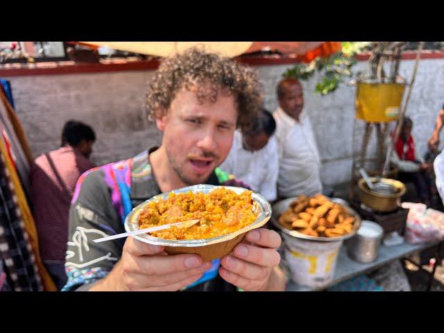 Trying street food in INDIA | Everything is spicy! ️