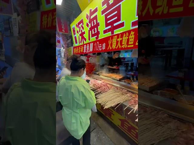 Dive into the delicious world of Shenzhen DongMen street food! 