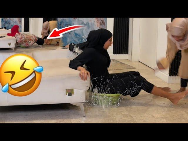 LADAN IYO SUNDUS AYAAN SIXUN UGALAY LAKIN WAY IGA AARSADEEN CABAAD IYO OOHIN