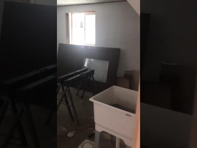 I Took A Look At My Very Own Home (Abandoned Cold Shop/House)