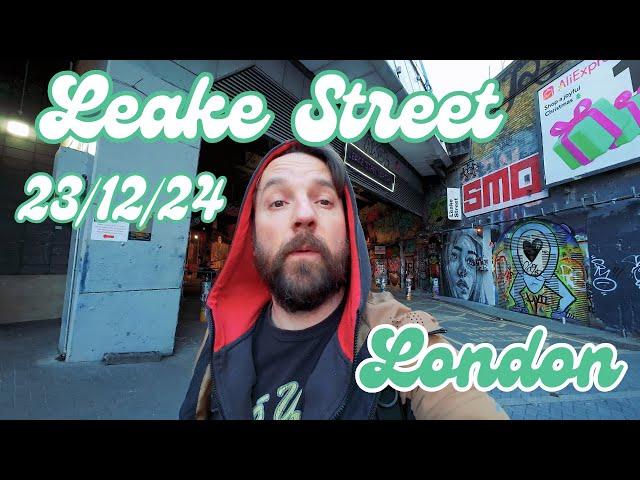 Take a Christmas Walk through London's best known Street Art & Graffiti Tunnel! #leakestreet