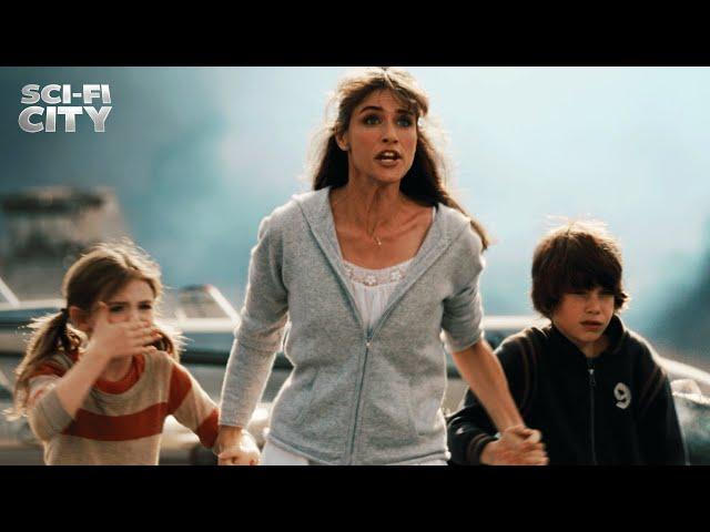 California is Destroyed | 2012 (John Cusack, Amanda Peet, Tom McCarthy)