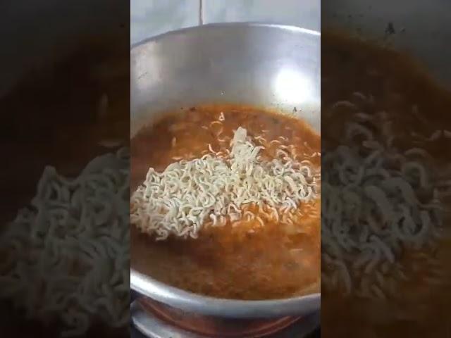 tomato yippee Noodles yummy recipe #shorts