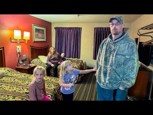 Single Dad with Four Kids Homeless in a Hotel Room