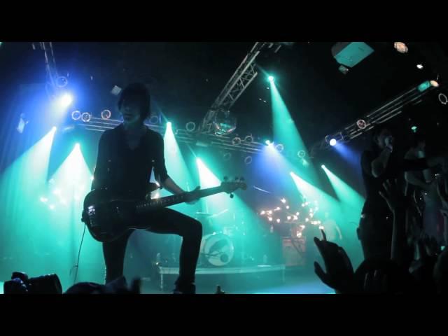 VersaEmerge: Your Own Love (TOUR VIDEO)