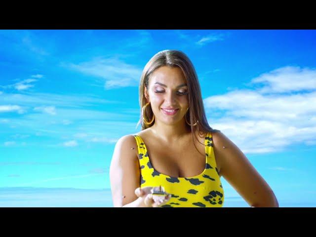 Giantess Elettra Lamborghini MTV Ex on the Beach Ad