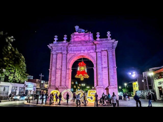 ASÍ ADORNARON de NAVIDAD en León Gto. 🫶