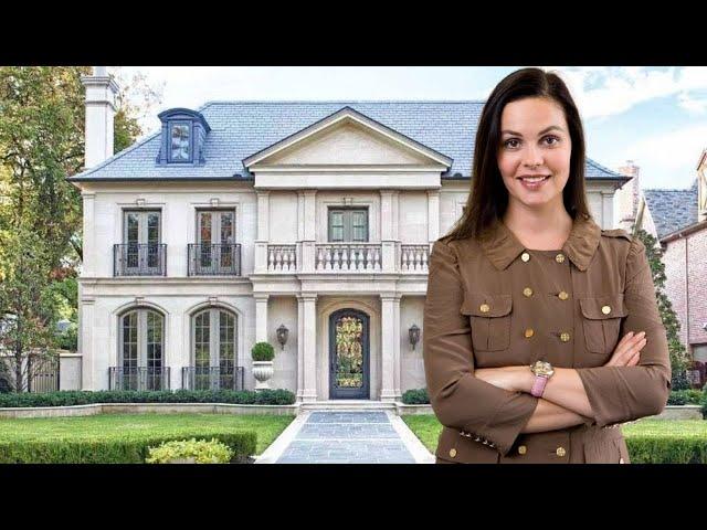 Ekaterina Andreeva how she lives, how much does the TV presenter earn and what real estate she owns